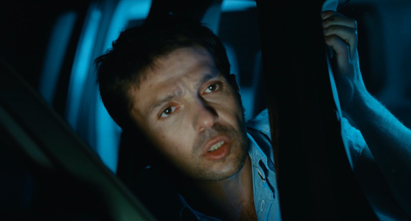 — О! Бельдяжки! Здесь мы и заночуем.
— Я не могу!
— Почему?
— Я женат. Мне нельзя в Бельдяжки...