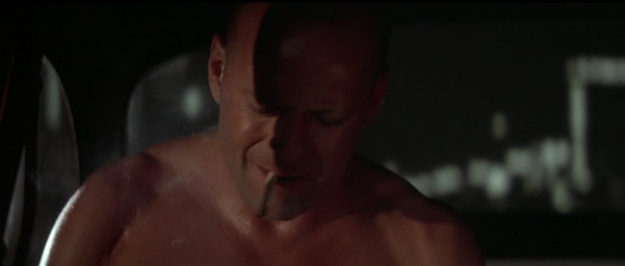 Эсмеральда Вилла Лобос Бутч Куллидж — Как тебя зовут?
— Бутч.
— Что это означает?
— Я американец, дорогуша, наши имена ни хрена не означают.