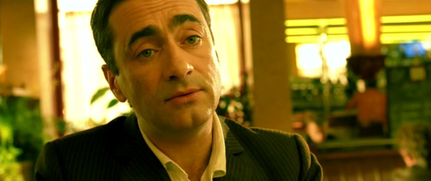 Люди узнают прогноз погоды лишь для того, чтобы узнать, когда будет ветер перемен.