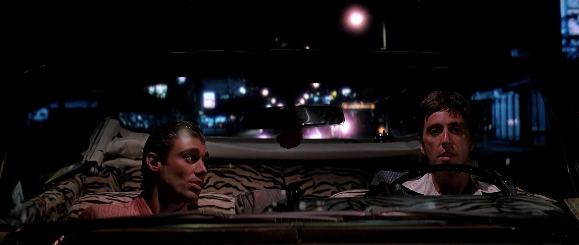 — И чего же ты хочешь, Тони?
— Я хочу весь мир, Чико, и все, что в нем есть.