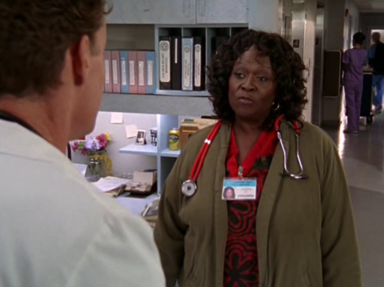 — Всё, что ни делается — к лучшему.
— Ты действительно пытаешься сказать сейчас, что Новый Орлеан, СПИД, мороженое без сахара, матери-наркоманки, Хью Джекмэн и рак — все это к лучшему? Извини, но я... Я на это не куплюсь.
— «Ибо господь вершит дела по правде своей», римлянам 8.28.
— «Идиотизм». Перри Кокс 6.1... тирада 85 после ланча.