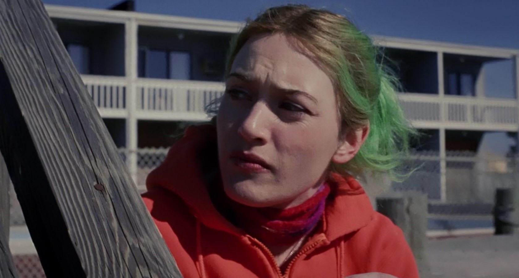 — Имя у вас волшебное...
— Знаете что, Джоэл?... Волшебство уходит...
— Знаю.
— И что мы будем делать?
— Наслаждаться... моментом.