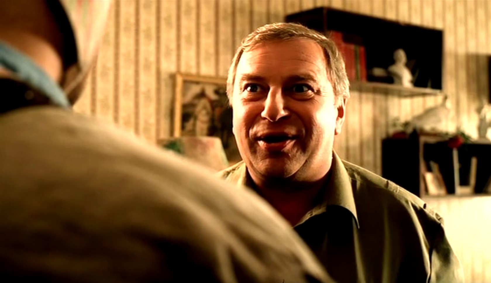 О! Как вырос наш кобелёк! Помню, помню, как мыл твою обосраную жопку в фонтанах Баден-Бадена.