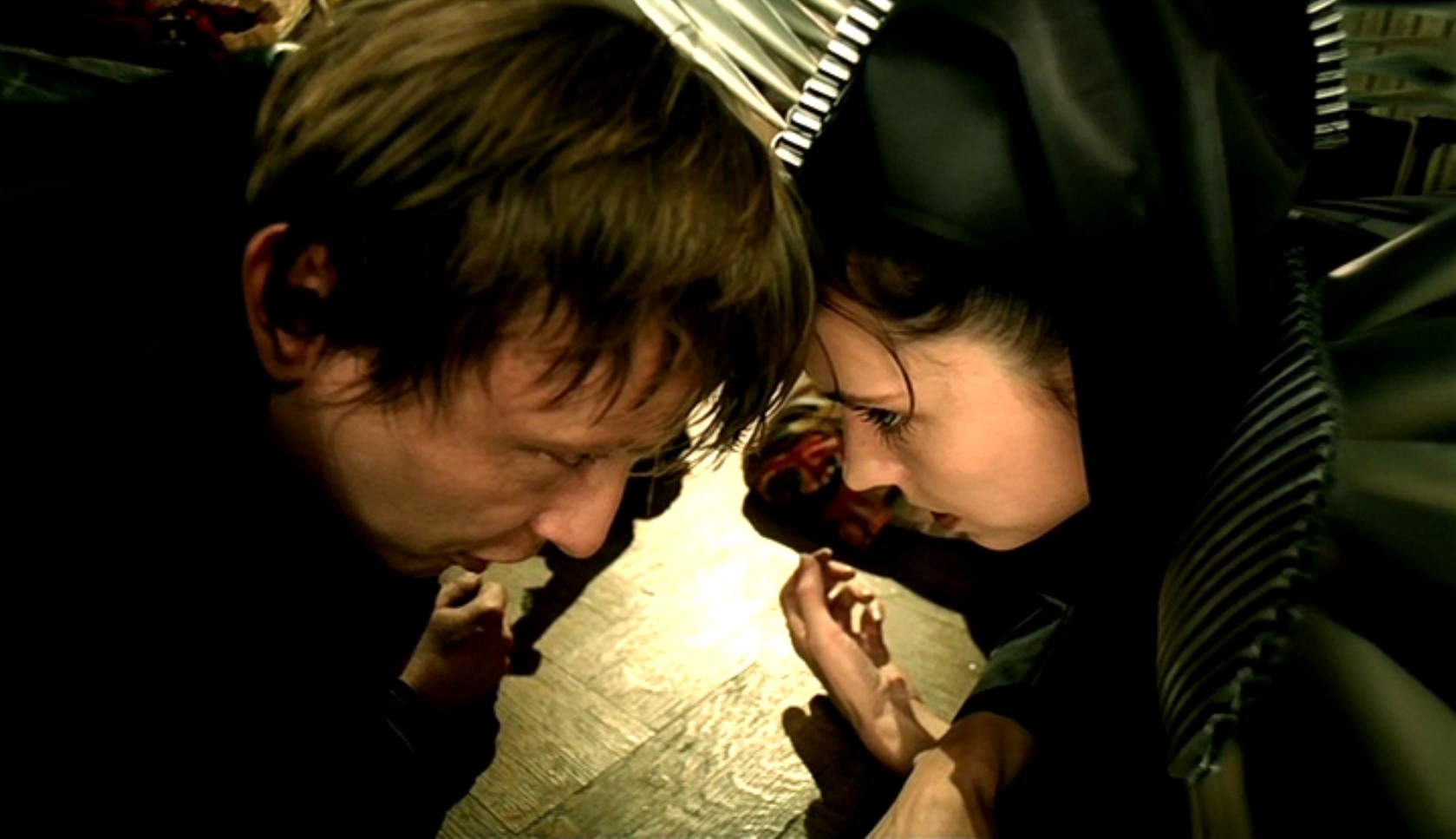 Тигрица моя! Вот это веселье! Я тебе сегодня вечером ведро денег принесу, если ты за меня пойдешь в ЗАГС.