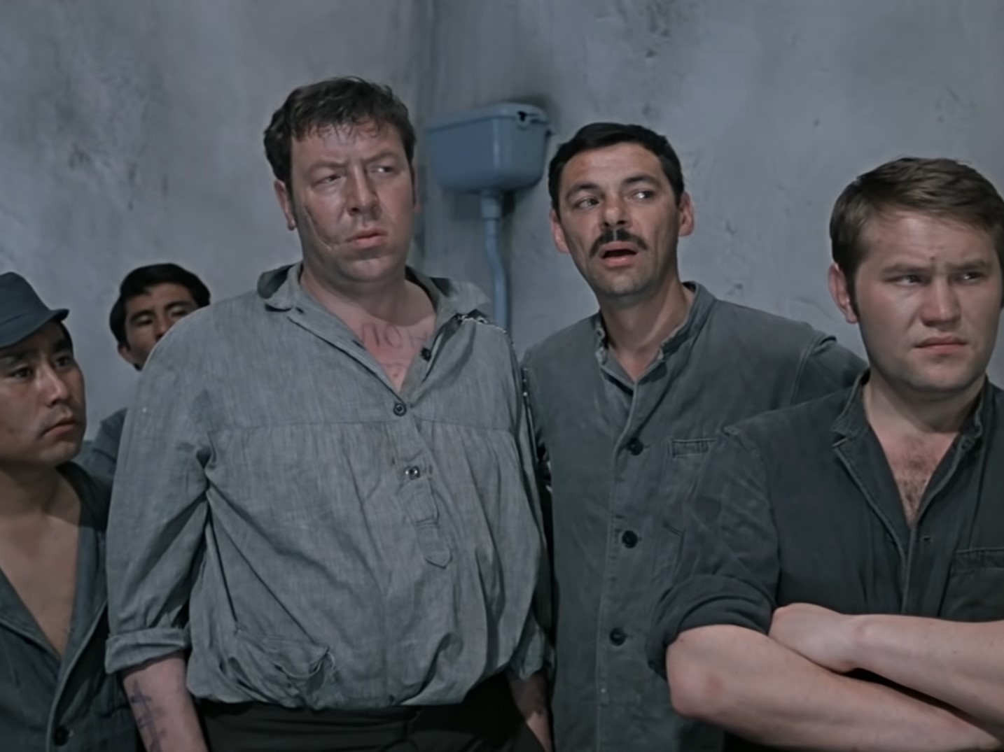 «Никола Питерский» Деточка! А вам не кажется, что ваше место возле параши?