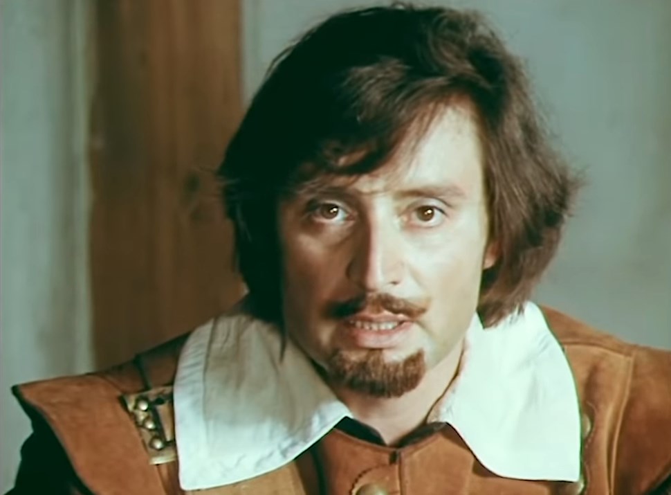 Ад воскресил Вас, ад дал Вам другое имя, ад почти до неузнаваемости изменил Ваше лицо, но не смыл ни грязи с Вашей души, ни клейма с Вашего тела.