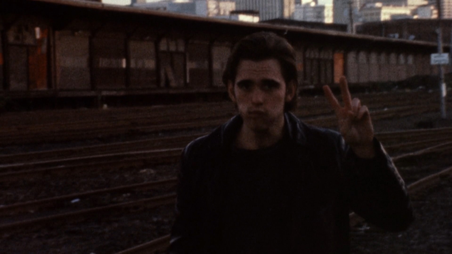 Быть наркоманом — дело тяжкое.