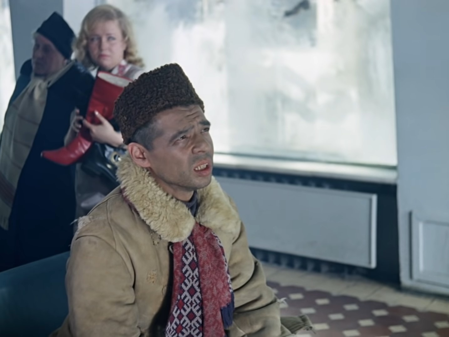 Женские туфли хочу. Три штуки. Размер 42, 43, 45.