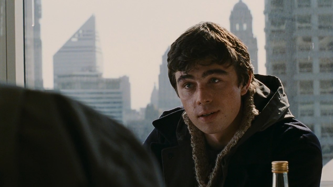 Вот скажи мне, американец, в чём сила? Разве в деньгах? Вот и брат говорит, что в деньгах. У тебя много денег, и чего? Я вот думаю, что сила в правде: у кого правда, тот и сильней! Вот ты обманул кого-то, денег нажил, и чего — ты сильней стал? Нет, не стал, потому что правды за тобой нету! А тот, кого обманул, за ним правда! Значит, он сильней!