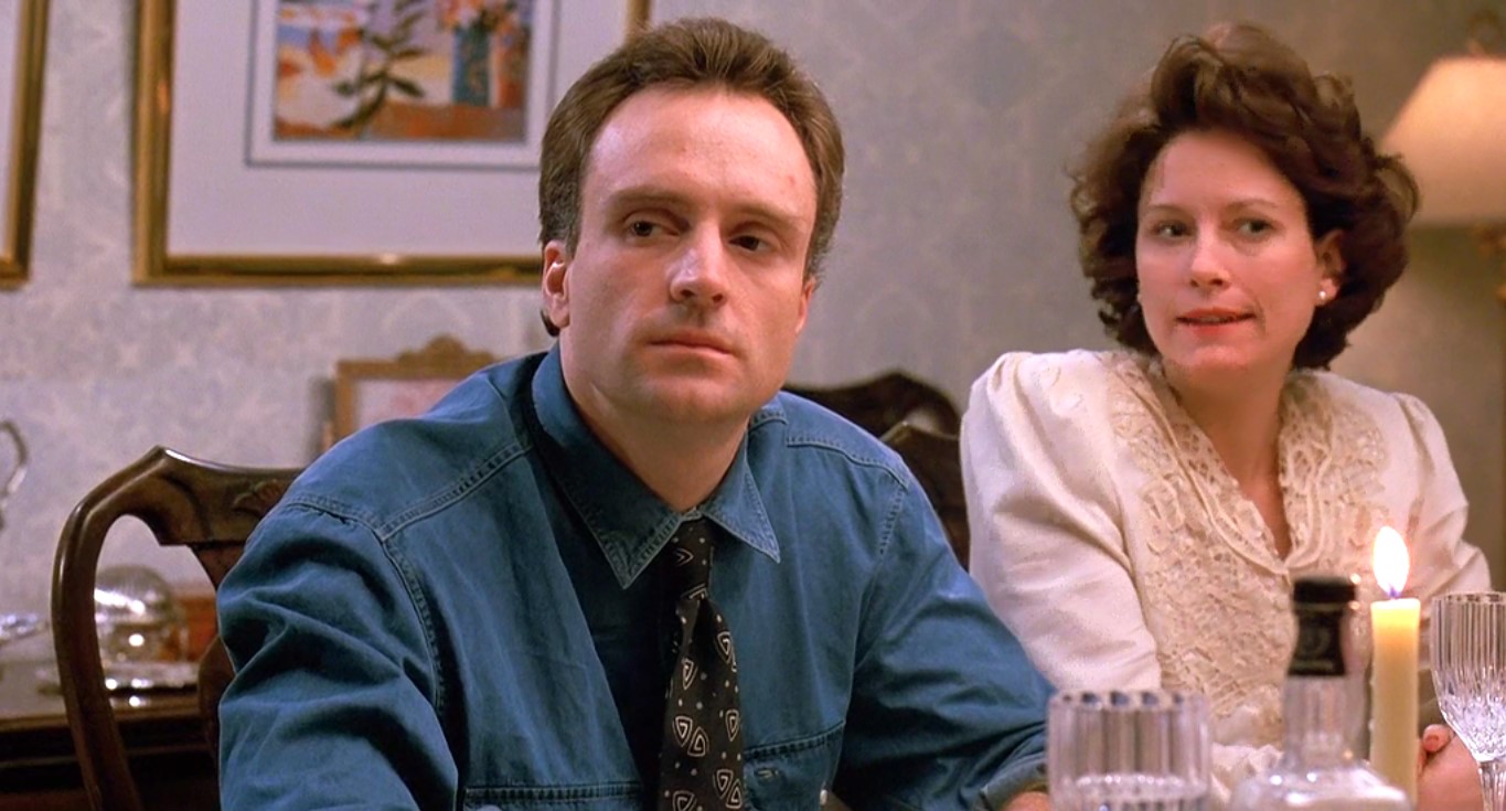 подполковник Фрэнк Слэйд Ты застрял в своем сахарном бизнесе настолько, что забыл вкус настоящего меда!