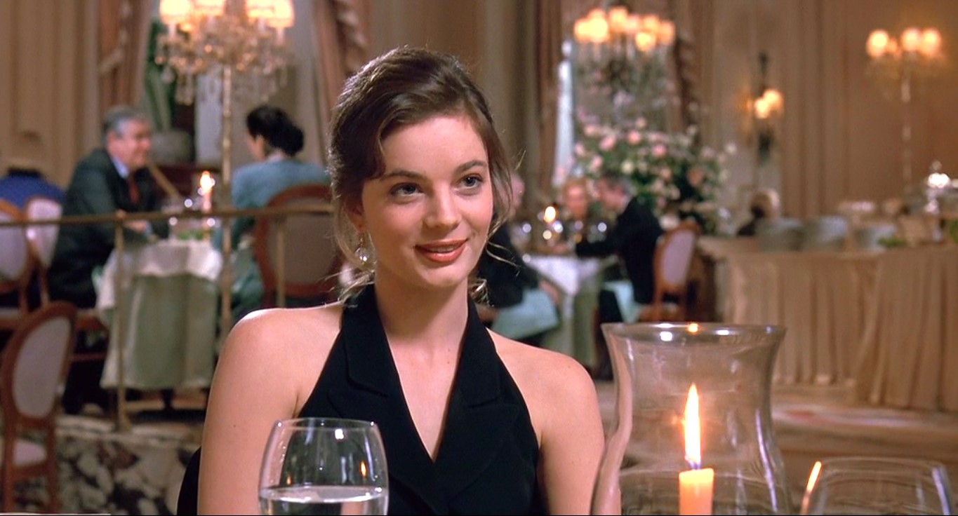 подполковник Фрэнк Слэйд Донна (девушка в ресторане) — Майкл думает, что танго истерично.
— Это Майкл истеричен.