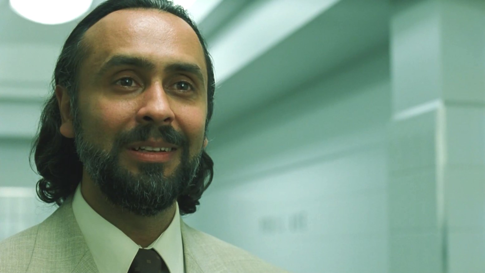 Рама-Кандра — Машинам неведомы эмоции.
— Любовь — не эмоция. Любовь для нас — это связь двух субъектов... Кажется, вы тоже влюблены. На что вы пойдете, чтобы не разрушить связь с тем, кого любите?
— На всё.
— В таком случае вы тут оказались по той же причине, что привела и меня.