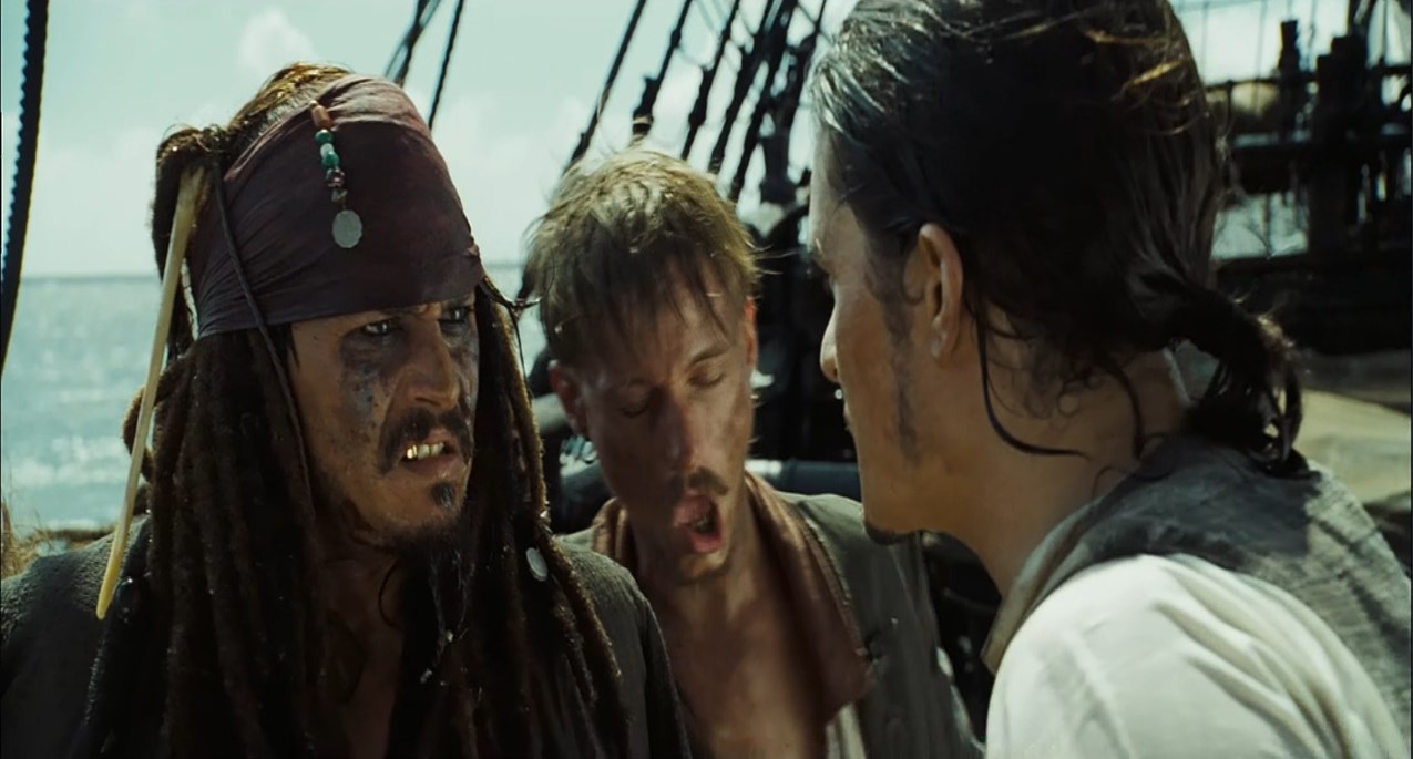 Капитан Джек Воробей Уилл Тёрнер — Джек, Элизабет в опасности!
— За ней надо получше присматривать, может даже держать её взаперти.
— Она и так взаперти в тюрьме за то, что помогла тебе!
— Правильно, за свои ошибки рано или поздно приходится платить.