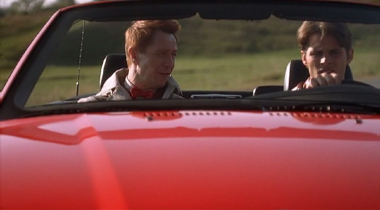 Одна семейная пара пожелала пожениться и обрести вечное счастье. Я взорвал их машину у церкви сразу после венчания. Другой хотел идеального секса каждый день с роскошными женщинами на его вкус без нежелательной беременности. Теперь каждый день FedEx доставляет ему посылку: порножурналы и коробку салфеток.