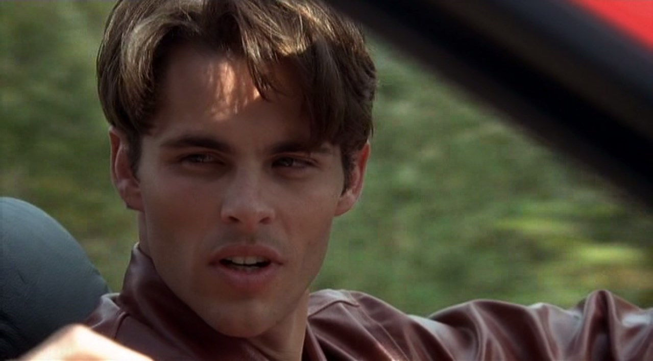 О. Ж. Грант (O. W. Grant) — Но кто вы? Ангел или Бог? Сами выбираете, чьё желание вам исполнить?
— Нет, мне просто нравится дурить людям головы. Я джокер в колоде жизни!