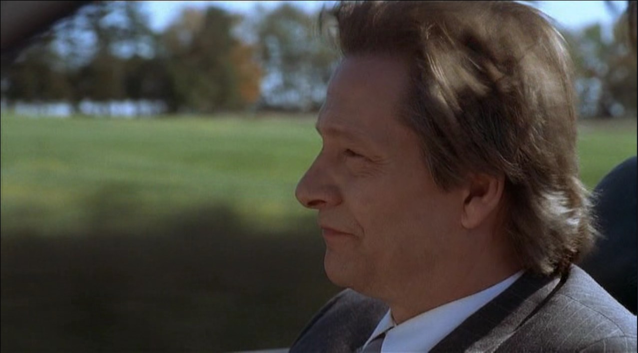 — Как завязать разговор с девушкой своей мечты и не показаться полным идиотом?
— Ничего не говорите. Пусть начнёт она.