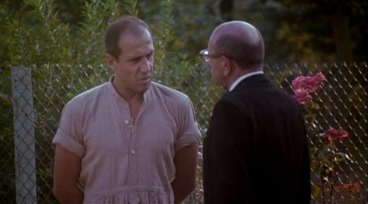 — Сто на сто — это сколько?
— Десять тысяч.
— Почему?
— Такова жизнь...