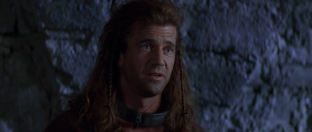 Умирают все, но не все действительно живут.
=========================================
Каждый человек умирает, но не каждый живет.