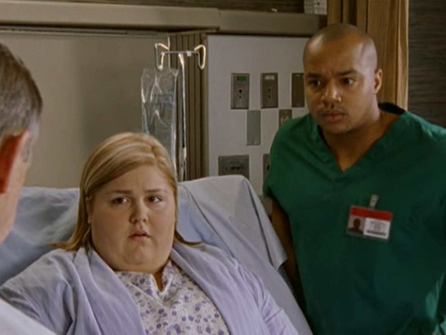 — Ты можешь пойти лёгким путём и сделать резекцию потому что ты боишься, что если ты попробуешь справиться сама и у тебя не получится, винить придётся опять же себя. Позволь открыть тебе суровую правду жизни: жить вообще страшно. Привыкай. Чудес не бывает. Всё зависит только от тебя. Так что подними свою задницу, выйди из палаты и начни заниматься спортом.
— А вдруг будет слишком трудно?
— В этой жизни всё стоящее даётся очень нелегко.