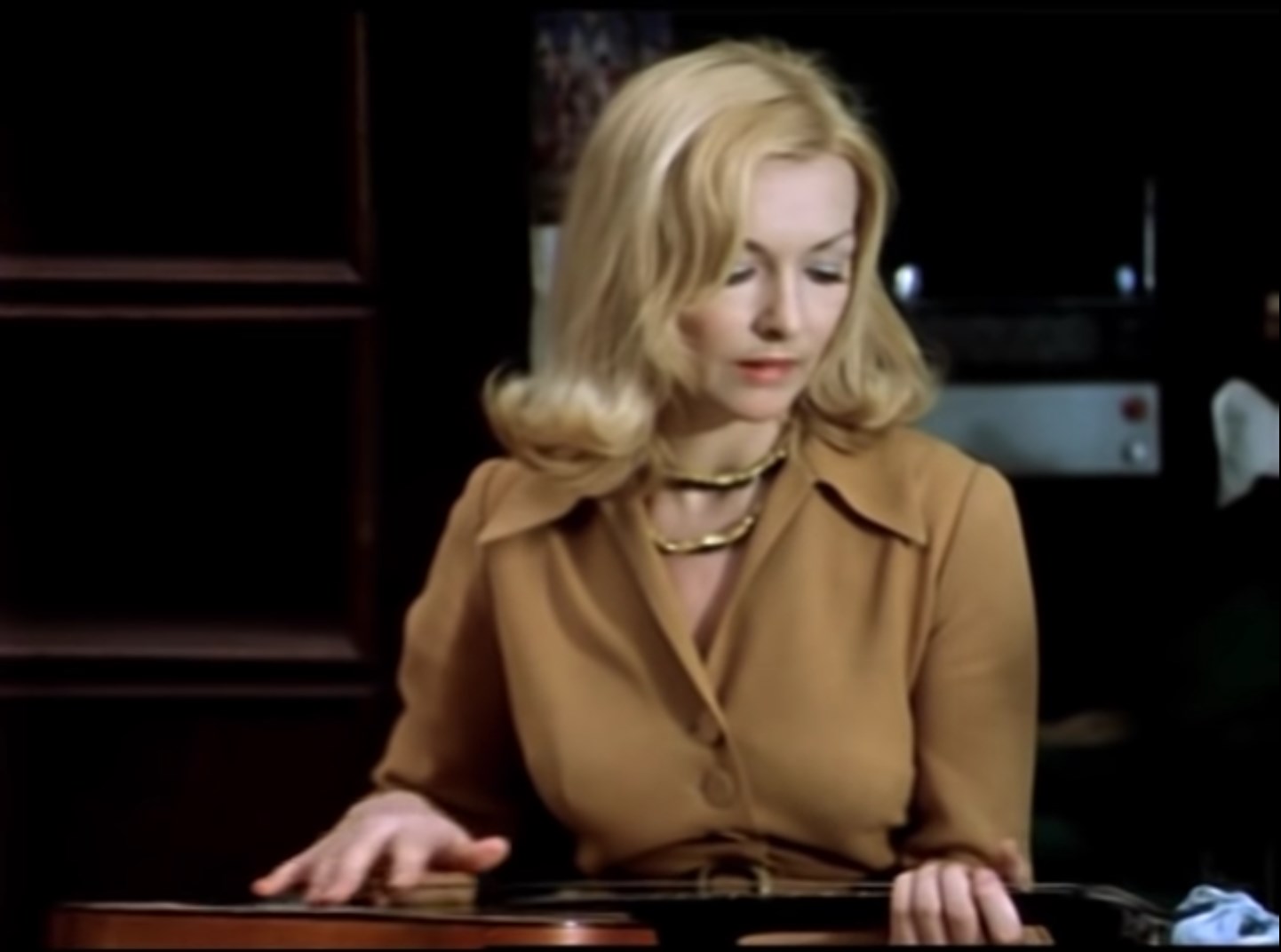 Новогодняя ночь кончилась, и всё встаёт на свои места...