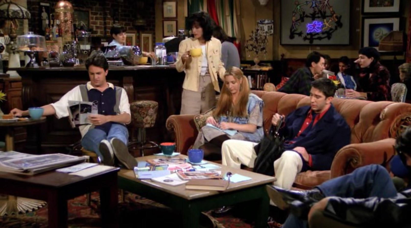 Иногда я так жалею, что я не лесбиянка… Я что, это вслух сказал?