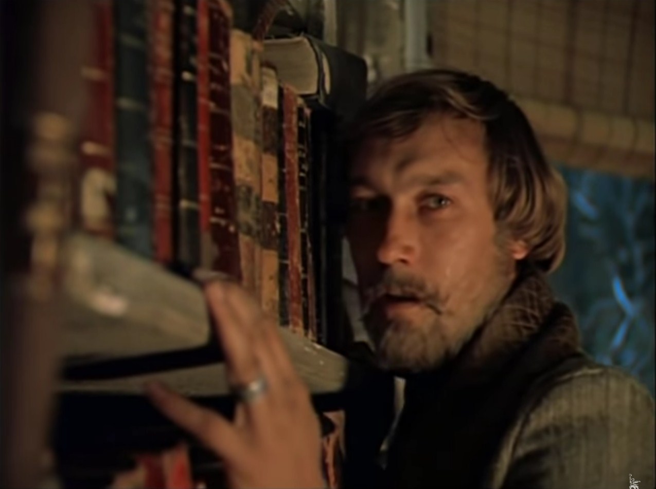 Слава храбрецам, которые осмеливаются любить, зная, что всему этому придёт конец! Слава безумцам, которые живут так, будто они бессмертны!