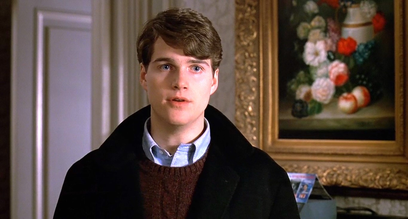 подполковник Фрэнк Слэйд Чарли Симмс — Мне бы хотелось с вами не согласиться, полковник.
— Ты не в том положении, чтоб не соглашаться. У меня заряженное оружие 45-го калибра, а у тебя прыщи.