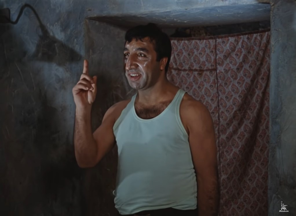 Тот, кто нам мешает, тот нам поможет.