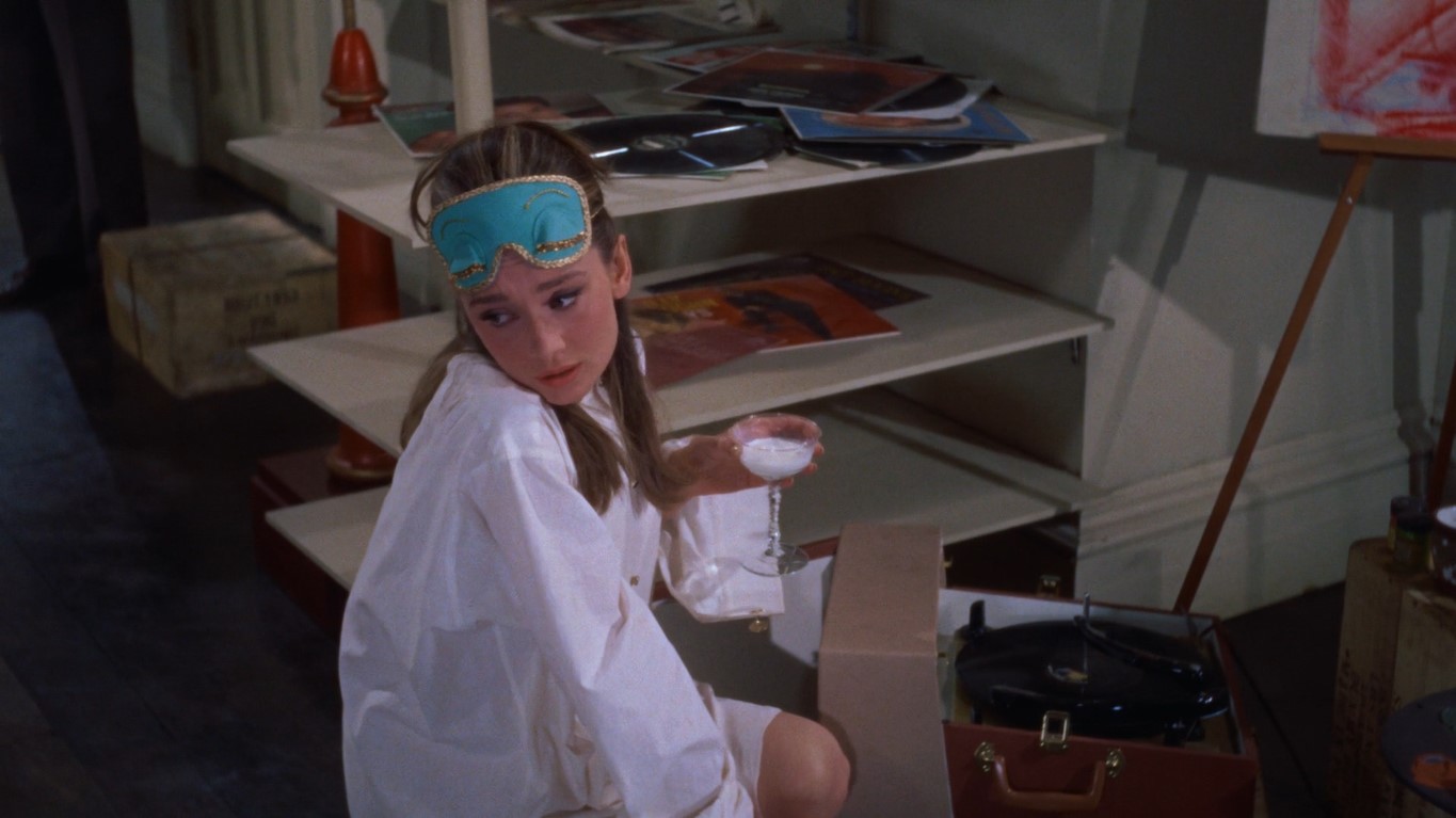 — У вас часто бывает такое ощущение, будто крысы на душе скребут?
— Вы хотели сказать, кошки?
— Да нет. «Кошки» — это когда ты потолстела на пять килограммов или за окном идет проливной дождь. А крысы — это гораздо хуже.