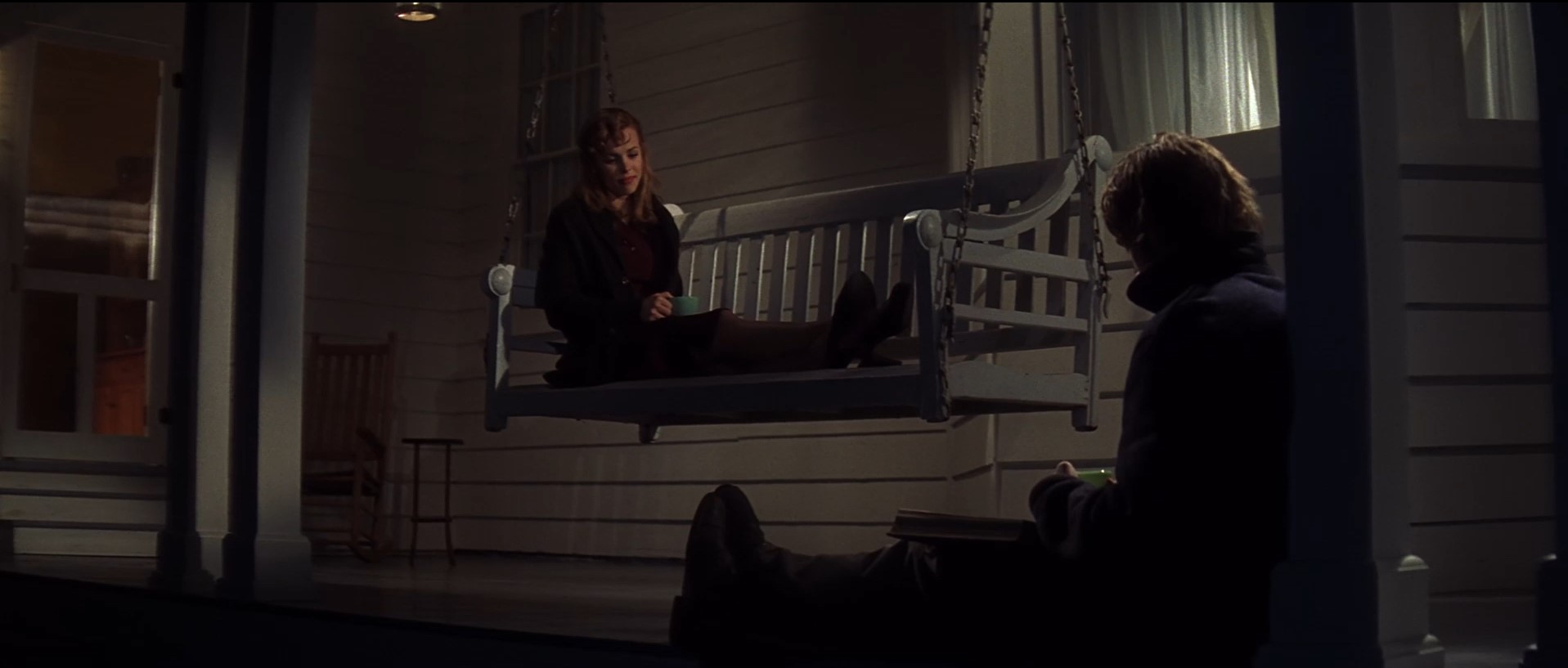 Когда ты прикасаешься ко мне пальцами, у меня сразу замирает дыхание. Пульс отдаётся биением в висках, и меня пробирает с головы до ног, и я не могу шевельнуться...