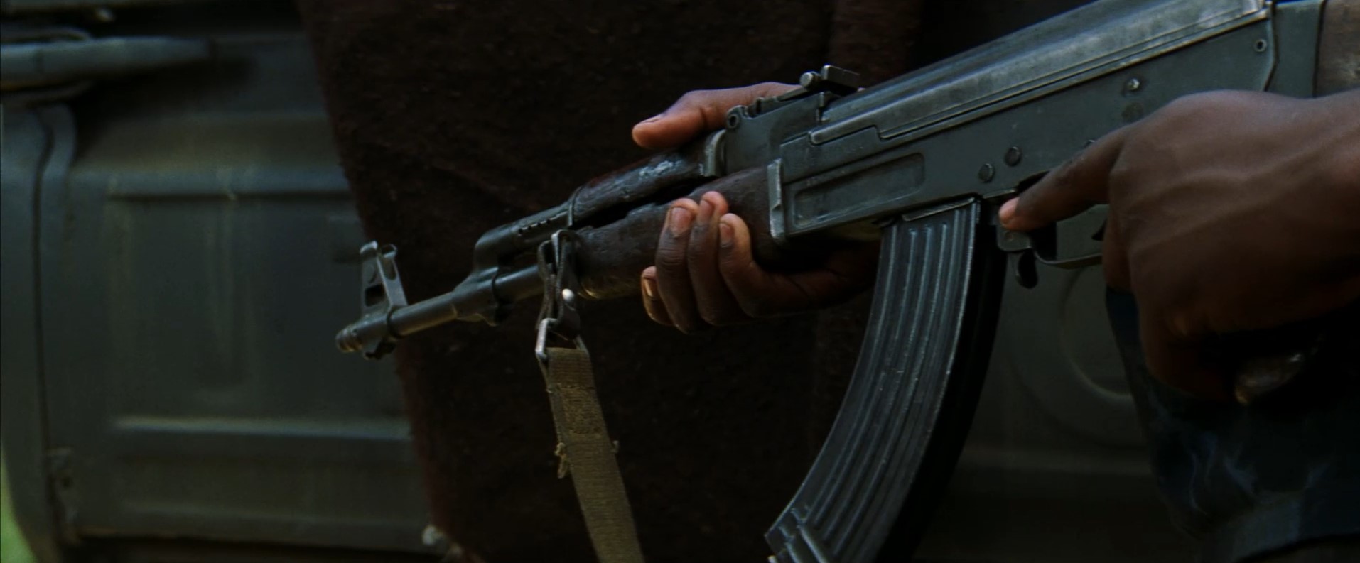 Не получив ни от кого уважения, вы добьетесь его, только пролив чью-то кровь. Вас зауважают только с автоматом в руках.