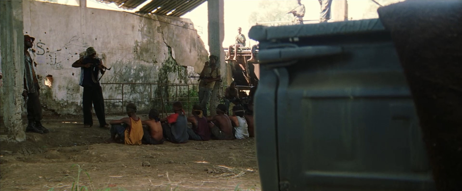 Не получив ни от кого уважения, вы добьетесь его, только пролив чью-то кровь. Вас зауважают только с автоматом в руках.