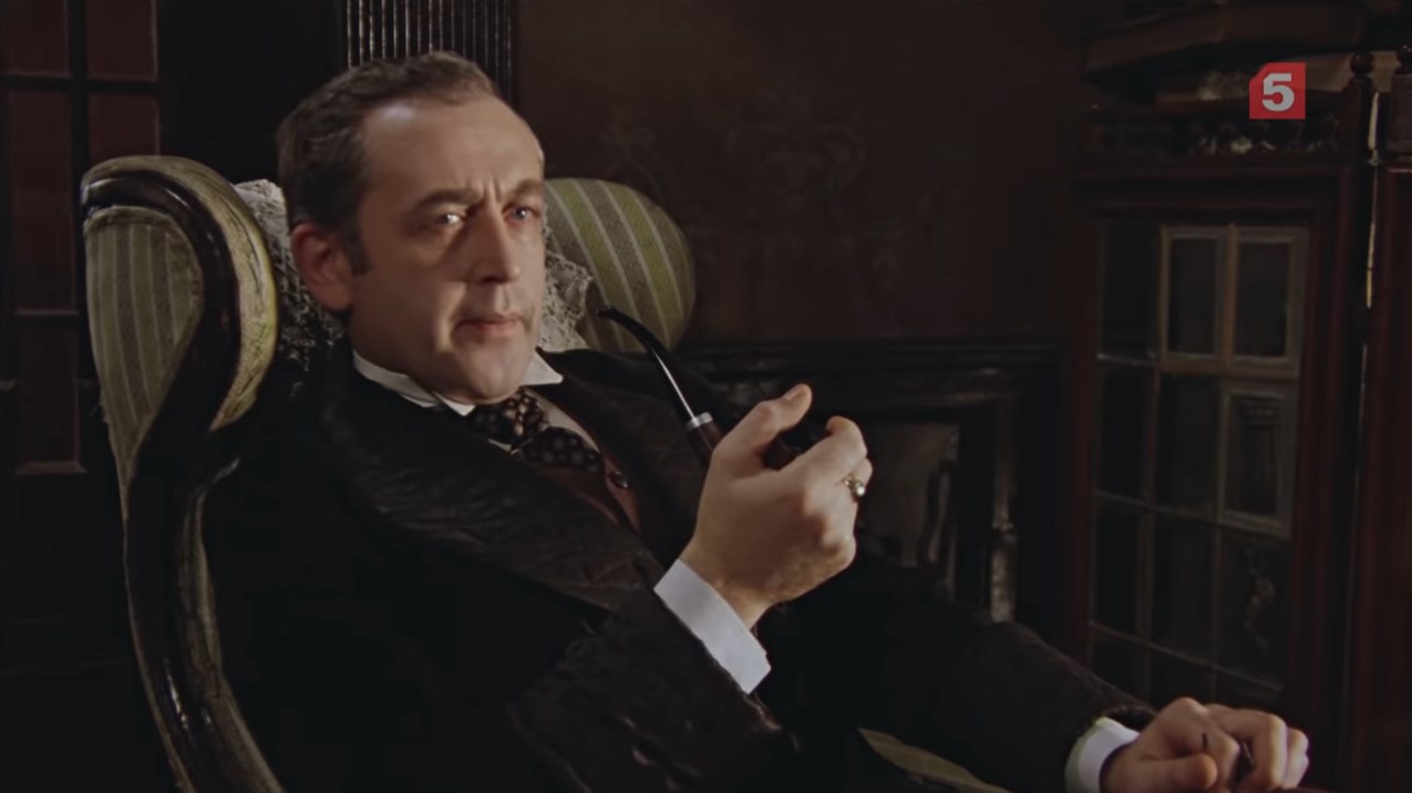 Я борюсь со злом по мере моих скромных сил, но выступать против самого прародителя зла было бы несколько самонадеянно с моей стороны.