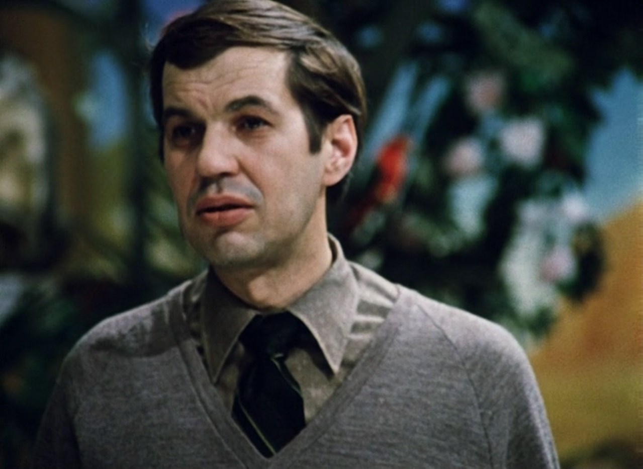 — Да вы что? Как же можно меня выгонять? Я за машину Родину продал!

— Попрошу факт продажи Родины зафиксировать в протоколе.