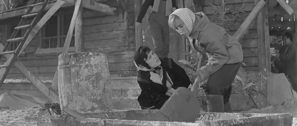 Тося Кислицына Катя (соседка Тоси) — Ненавижу....
— Ты ж говорила, что полюбила?
— С тех пор ещё больше ненавижу!!!