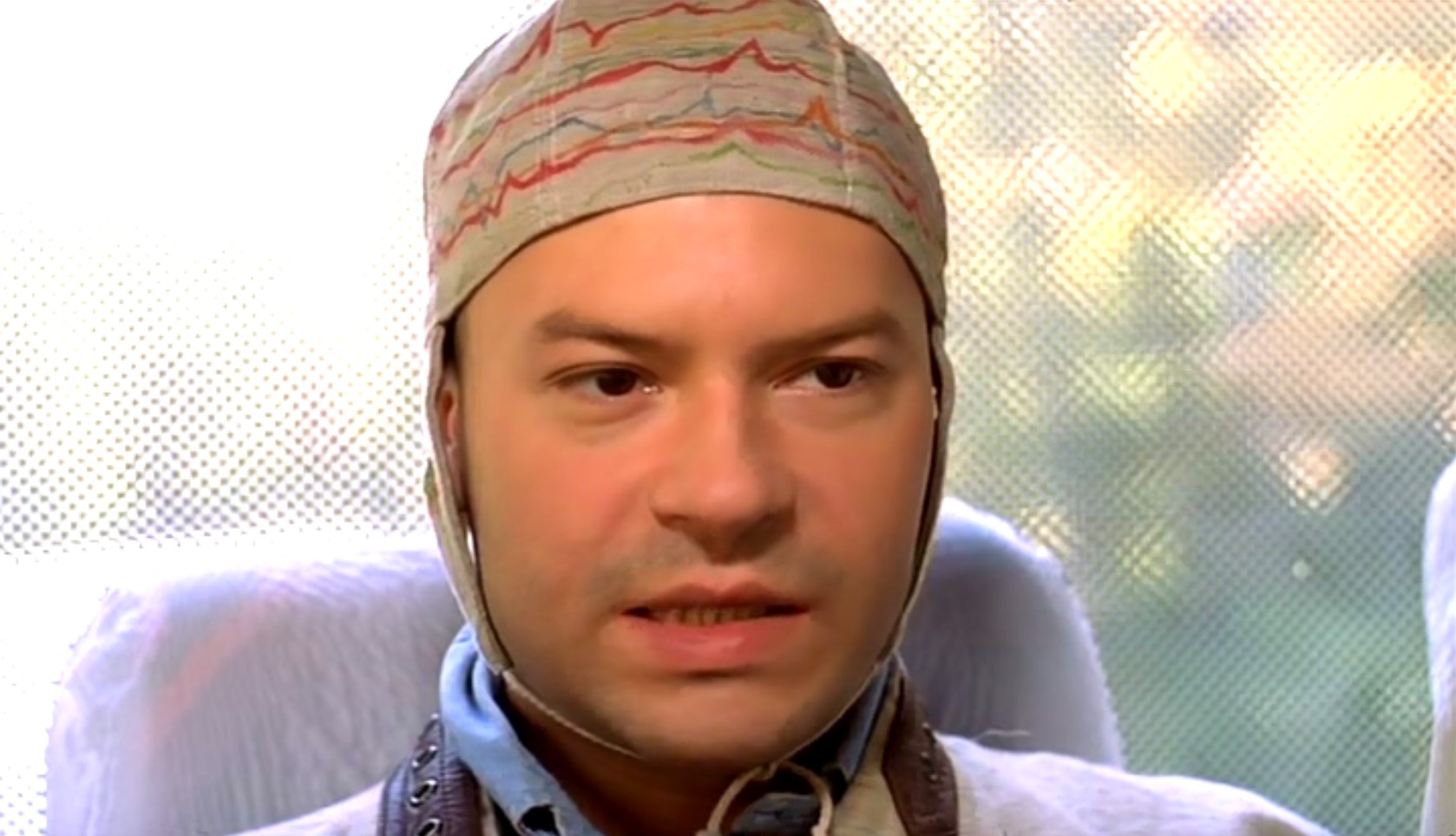 князь Мышкин Я князь Мышкин, сирота... и программист по образованию... и практически исцеленный от целого ряда нервных недугов. Меня доктор Шнейдер — главный по мозгам в Европе — успешно реабилитировал.