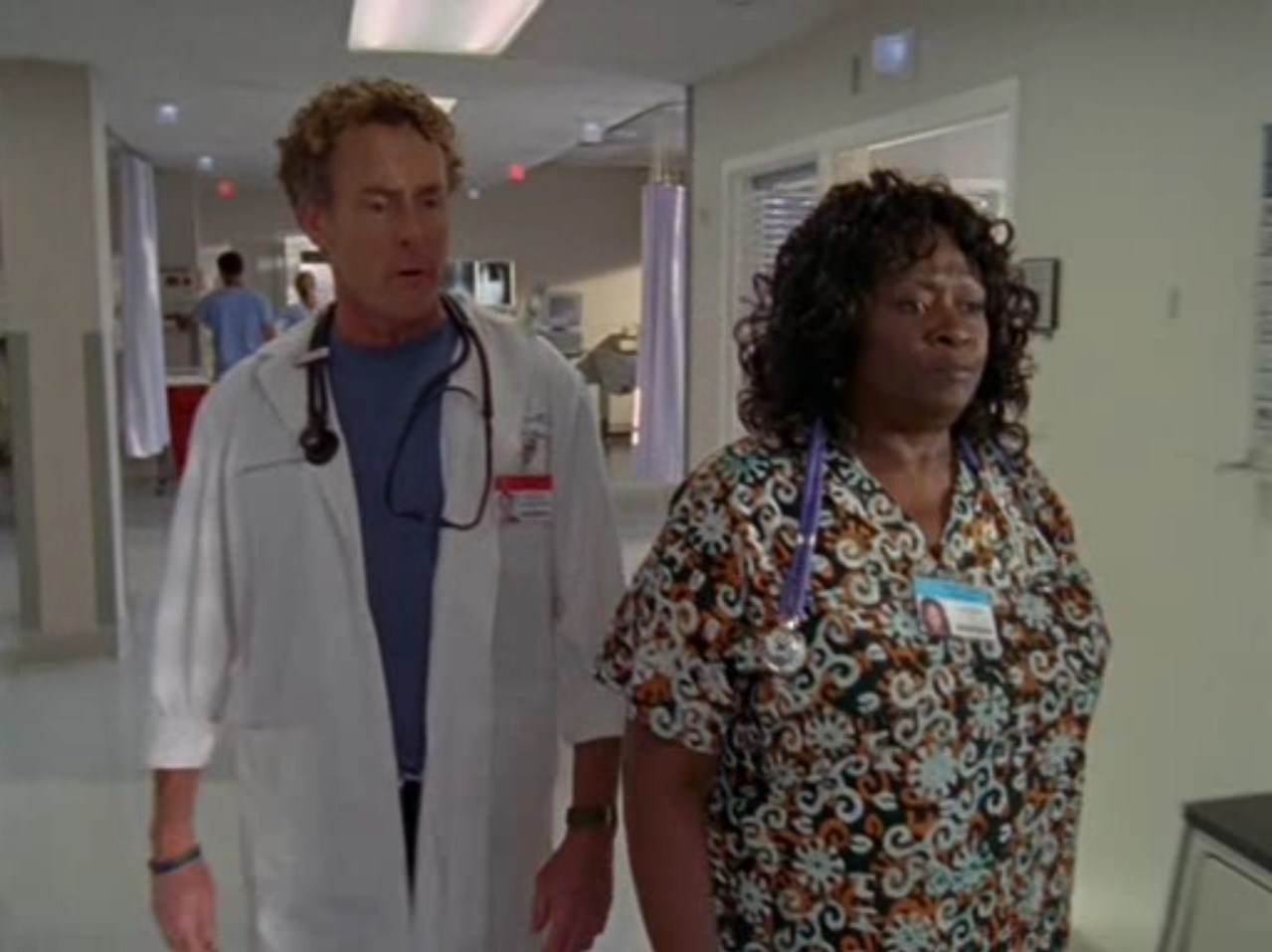 — Мой племянник, Ланс, отправился туда воевать [в Ирак], чтобы дать этим людям демократию...
— Ах вот почему мы там высадились! А я-то думал, чтобы уничтожить террористов, или из-за нефти, или ради секретного рецепта Хуссейновской мамаши, так сложно запомнить все версии...