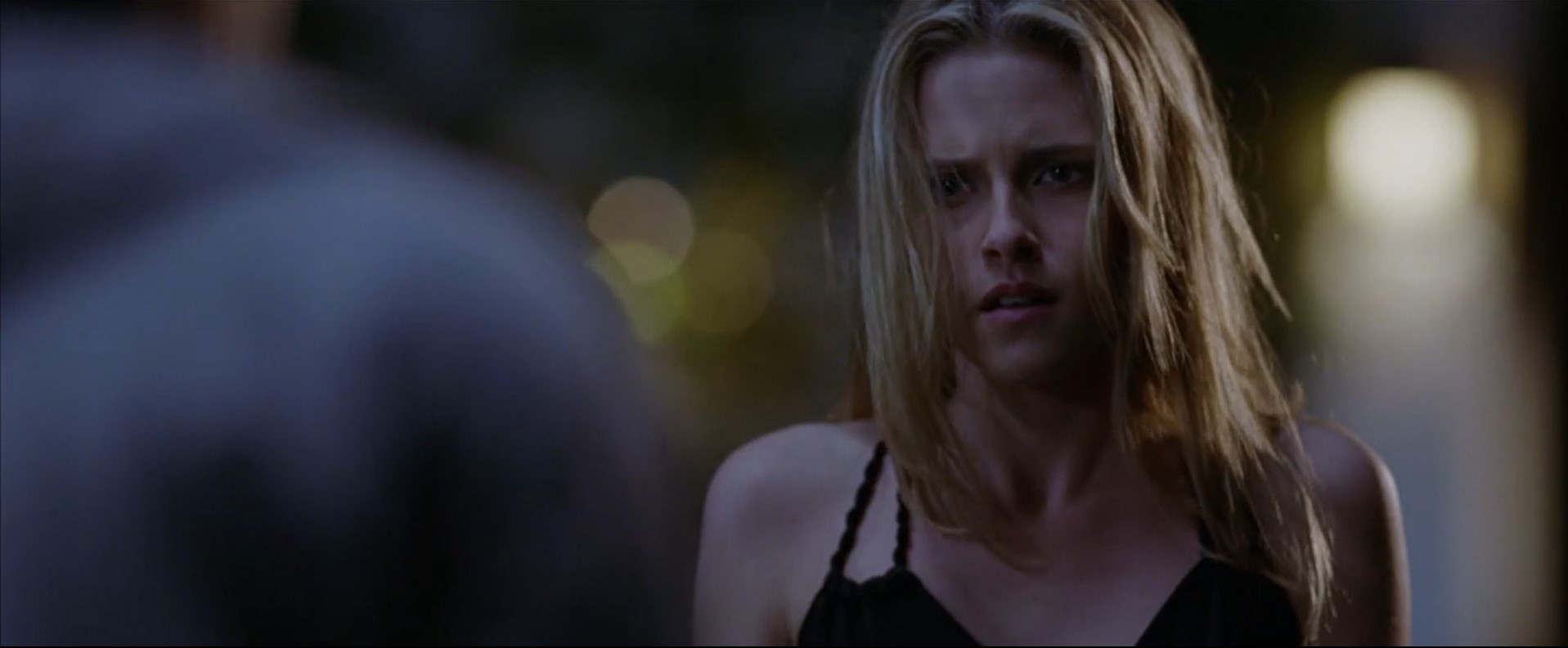 В нашей жизни все не так просто. Все запутано: черт ногу сломит, — и далеко не всегда твои ожидания сбываются! От всего этого бывает страшно, но не позволяй твоим страхам оболванить тебя!