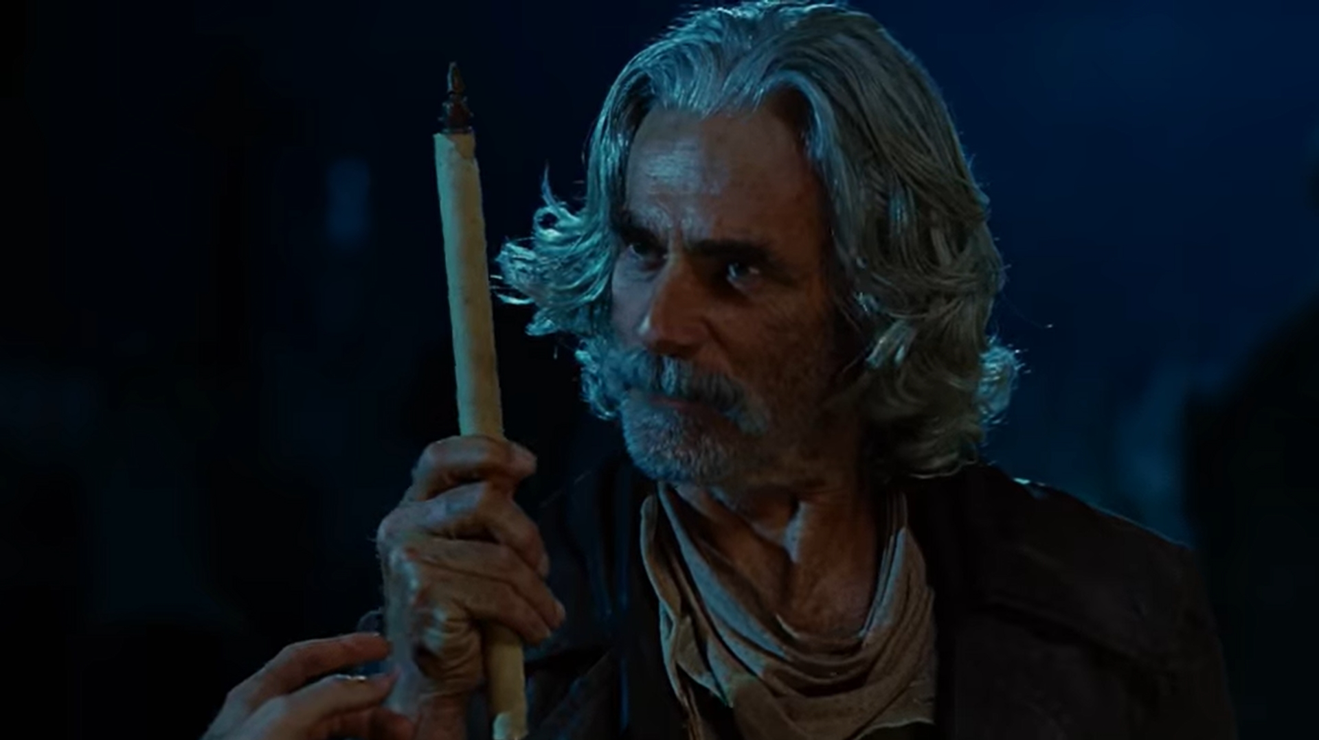 Любой, кто может продать душу во имя любви, способен изменить мир.