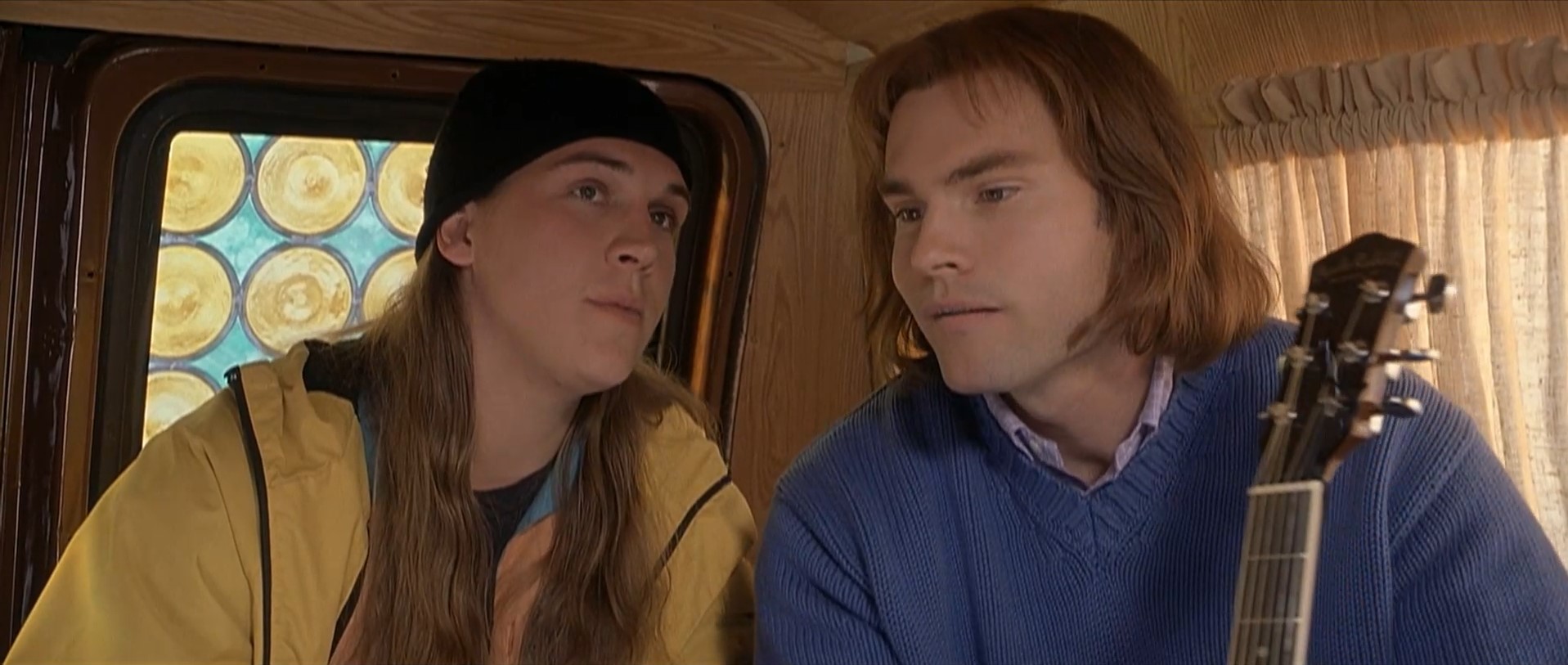 — Я очень обожаю животных.
— Даже овец?
— Конечно. Овцы прелестные твари.
— Они красивые, да.
— Боже, ещё какие!
— То есть, ты бы трахнул овцу?
— Что у тебя с психикой, приятель? У тебя больной, искажённый взгляд на мир!
— Ты не понял меня, защитник братьев меньших. Если бы ты был другой овцой, ты бы трахнул овцу, будь ты другой овцой?
— О... Если так посмотреть... Получается, что трахнул бы.
— Я угадал. Этот ублюдок не с нами! Он сказал, что трахнет овцу! [выбрасывает его из машины на ходу] Тебе с нами не по дороге, грязный овцеёб!!!