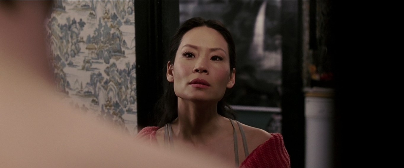 — А что у тебя с носом?
— Попытался сломать им кулак одного парня.