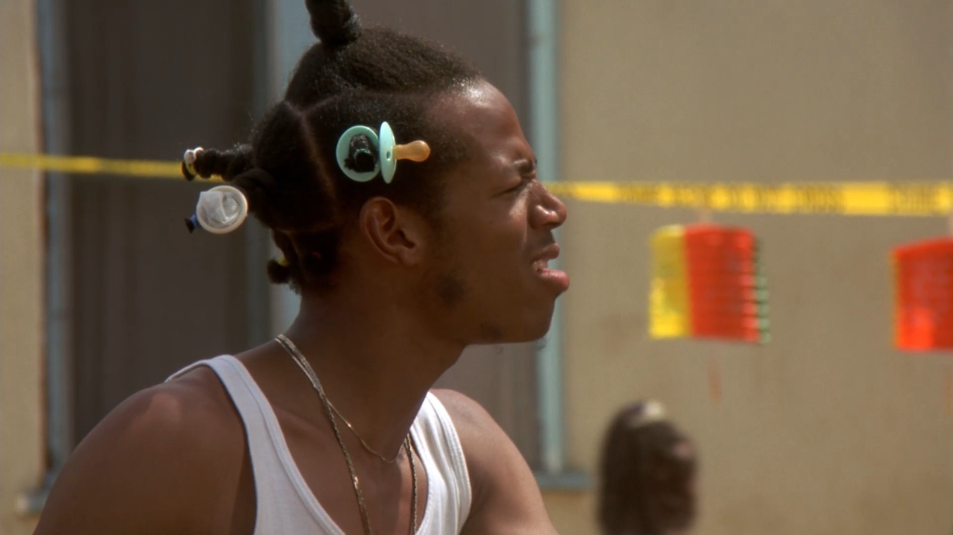 Ты с ней целовался? Целовал ее взасос? Поздравляю, Эштрей, считай — ты только что отсосал у всех парней района.