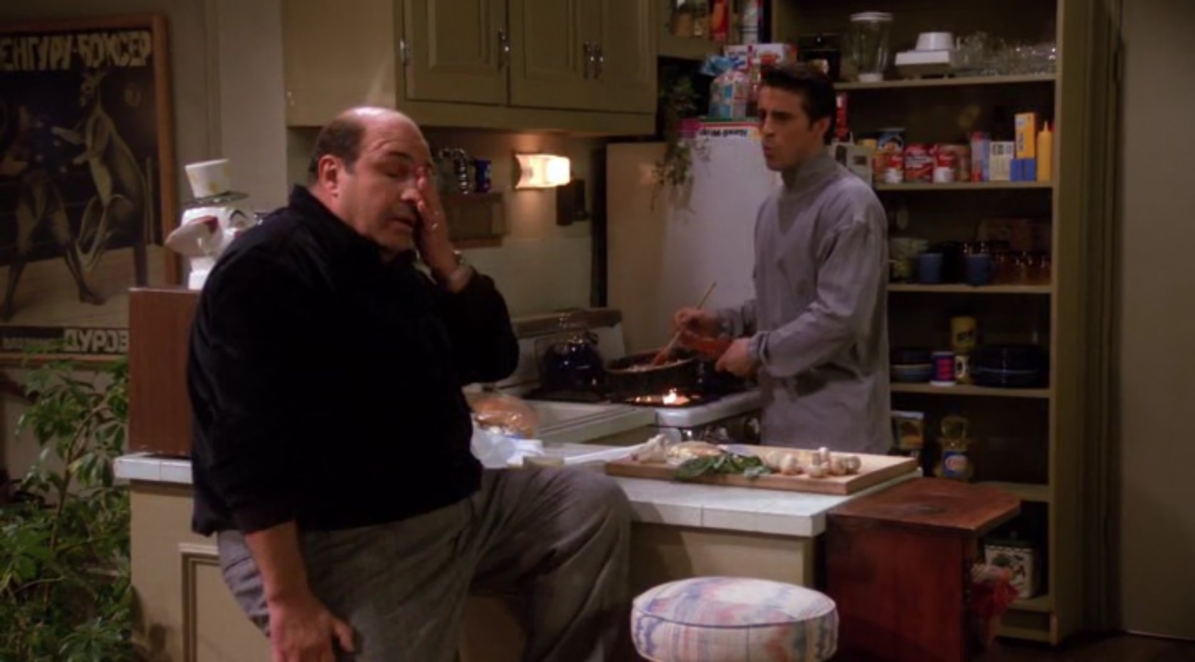 — Джо, пойми, у твоего отца большая любовь, беда, что это любовь к двум женщинам сразу!
— О Господи! Надеюсь, хоть одна из них моя мать!