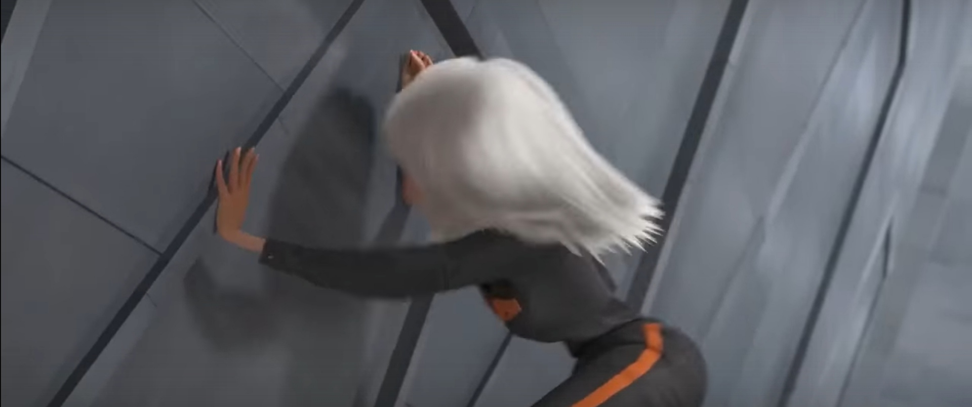 В каждой комнате есть дверь, и здесь должна быть... Где дверь?