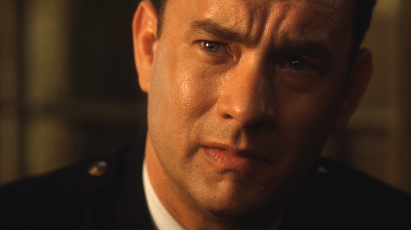 Я устал, босс. Устал быть в дороге, одинокий, как воробей под дождём. Я устал, что у меня никогда не было друга, с которым можно поговорить — куда мы идём, откуда и зачем. Я устал, что все люди жестоки и беспощадны. Я устал от боли, которую я чувствую и слышу в мире каждый день. Это слишком много. Здесь, в голове, как будто осколки стекла. Каждый день.