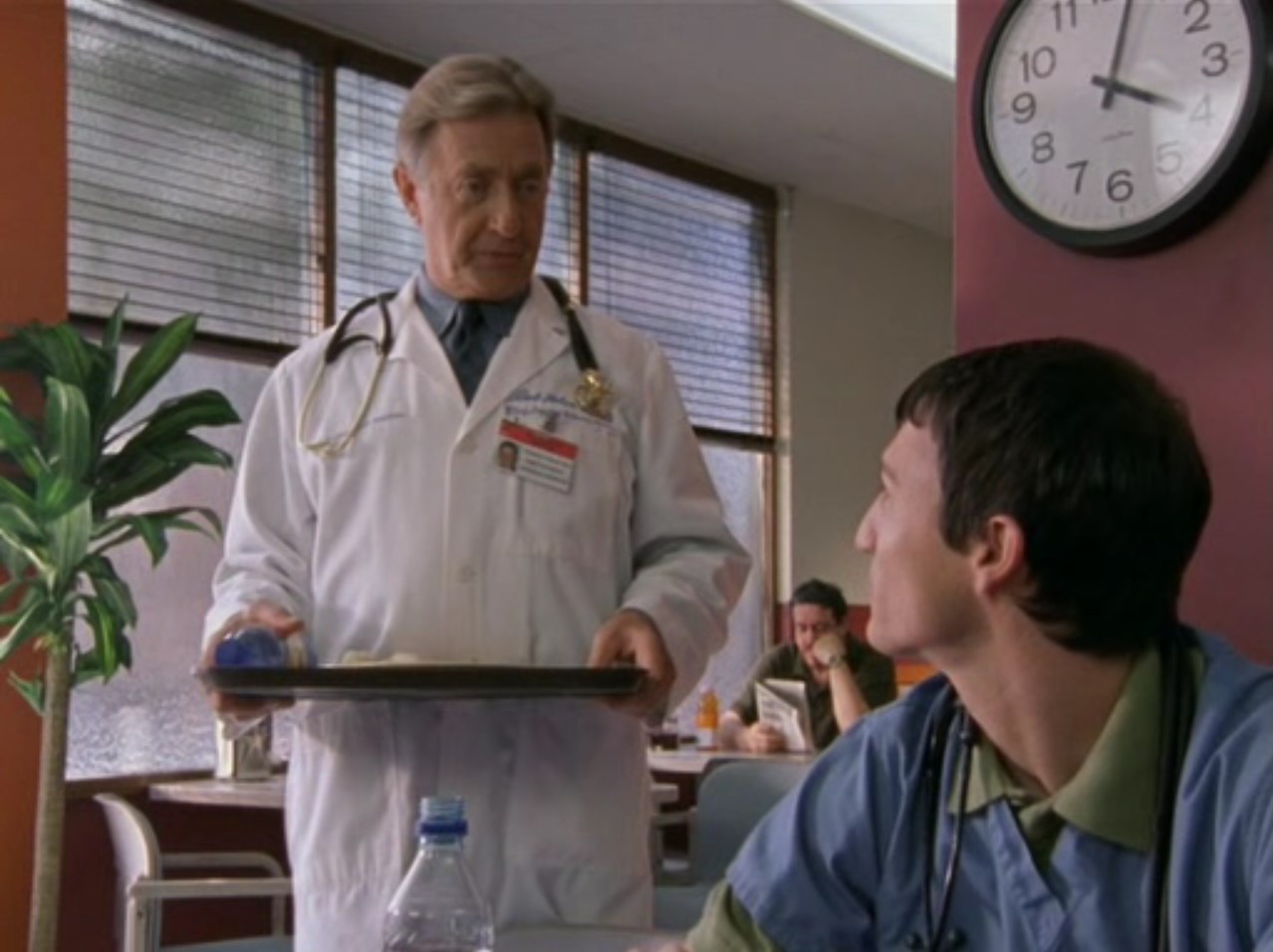 Доктор Боб Келсо — Доктор Келсо, сегодня никто из моих пациентов не умер.
— Правда? Труп мистера Фергюссона думает иначе.