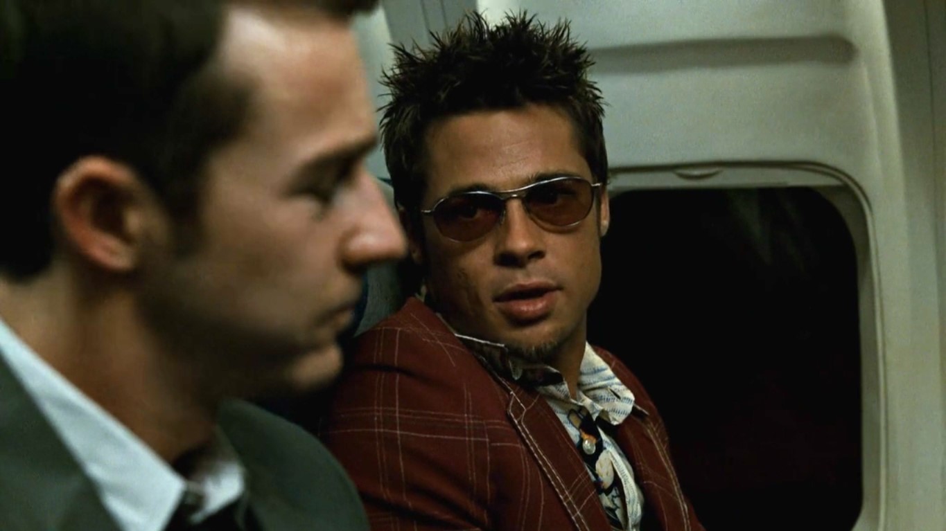 Джек (рассказчик) — Знаете, для чего в самолётах нужны кислородные маски?
— Чтобы дышать.
— Кислород опьяняет. В катастрофических ситуациях люди впадают в панику и бешено глотают воздух, и вдруг эйфория, покой, и ты смиряешься с судьбой. Вот рисунок. Аварийное приводнение — 600 миль в час. А на лицах спокойствие, как у коров в Индии.
— Это интересная теория.