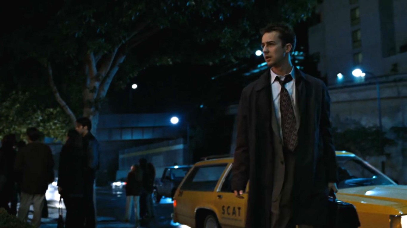 Фут бетонной стены радует, когда твоему соседу надоедает пользоваться слуховым аппаратом, и он включает телевизор на полную громкость.