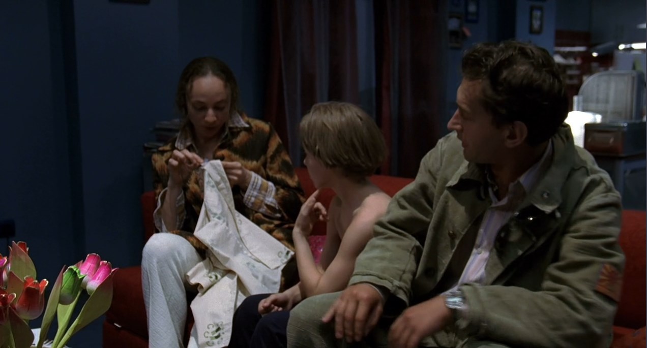 — А вы какие «иные»? Темные или светлые?
— Мы — светлые.
— А я?
— А это ты решишь сам.