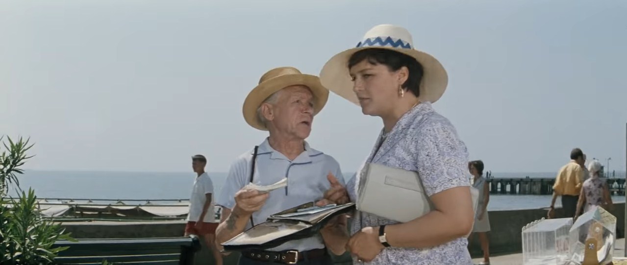 Варвара Сергеевна Плющ Распространите среди жильцов нашего ЖЭКа. А если не будут брать — отключим газ!